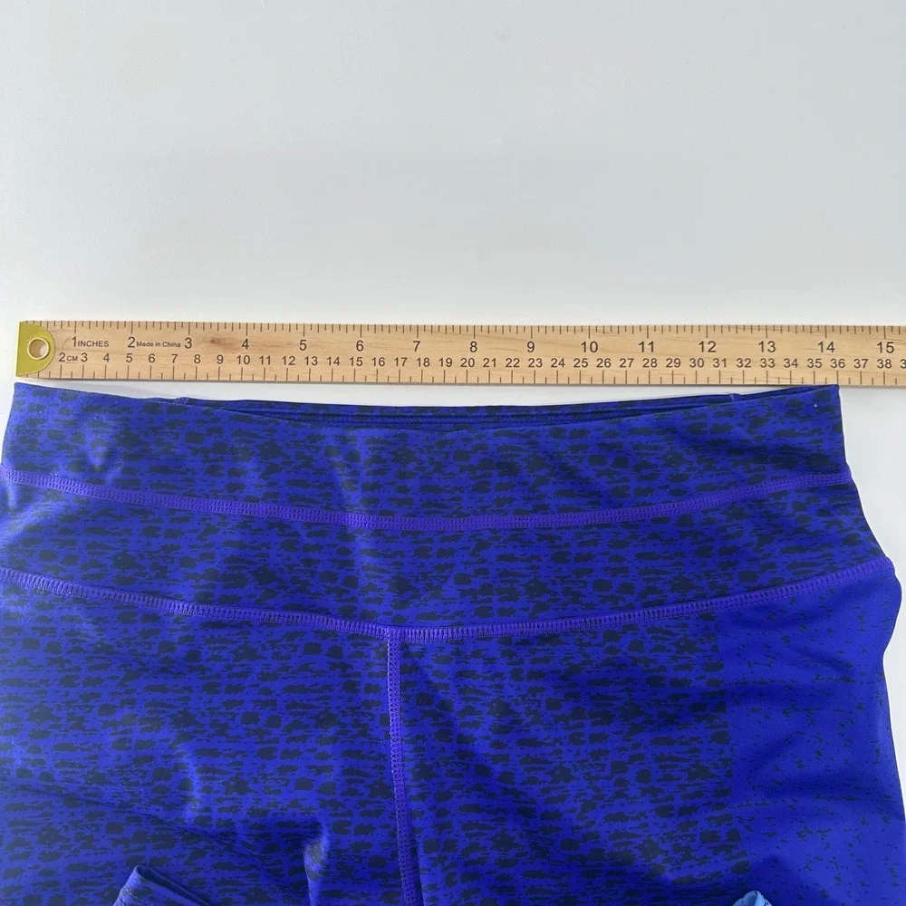 Athleta Women's Blue Animal Print Leggings with Pink Stripes - Size M - Picture 4 of 10